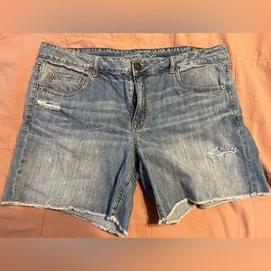 Women’s American Eagle plus size jean shorts, size 18